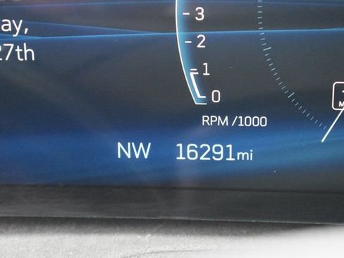 Used 2024 Cadillac XT4 Sport w/ Technology Package AWD/4WD image 27