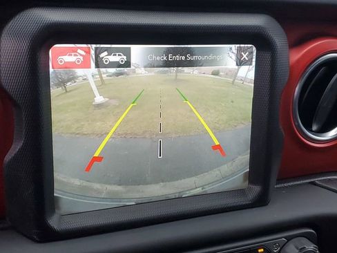 Used 2021 Jeep Wrangler Rubicon w/ Uconnect 4C Nav & Sound Group image 23