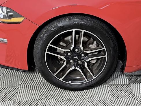 Used 2018 Ford Mustang Premium RWD image 8