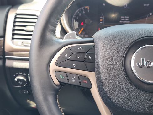Used 2016 Jeep Grand Cherokee Overland RWD image 27