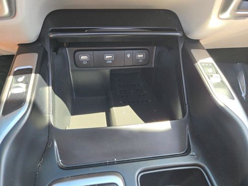 Used 2022 Kia Sorento EX w/ Panoramic Sunroof Package FWD image 34