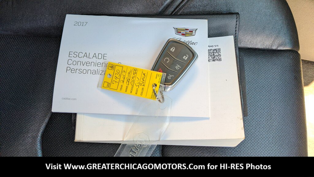 Used 2017 Cadillac Escalade ESV Luxury AWD/4WD image 30