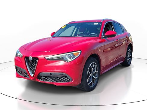 Used 2020 Alfa Romeo Stelvio Ti AWD/4WD image 3