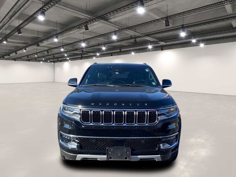 Used 2022 Jeep Wagoneer Series II image 2