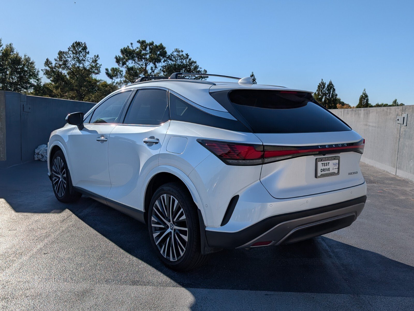 Used 2024 Lexus RX 350 Premium Plus w/ Convenience Package FWD image 3