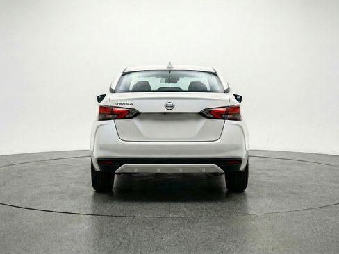 Used 2025 Nissan Versa SV FWD image 7
