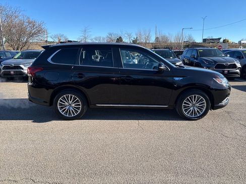 Used 2021 Mitsubishi Outlander GT image 11