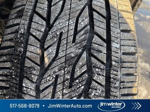 Used 2025 GMC Acadia Denali image 4