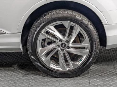 Used 2021 Audi Q7 2.0T Premium w/ Convenience Package image 38