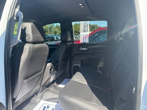 Used 2023 GMC Sierra 1500 SLT w/ SLT Premium Package image 11