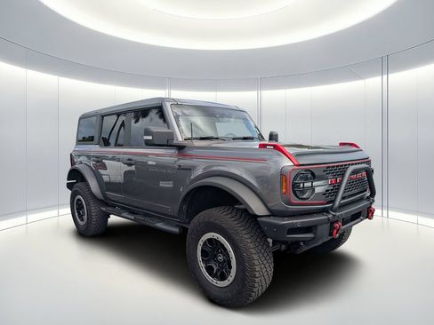 Used 2022 Ford Bronco Badlands w/ Sasquatch Package AWD/4WD image 1