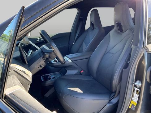 Used 2022 BMW iX xDrive50 w/ Premium Package AWD/4WD image 7