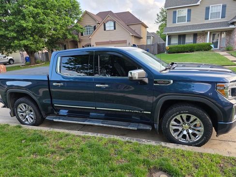 Used 2019 GMC Sierra 1500 Denali w/ Trailer Camera Package AWD/4WD image 2