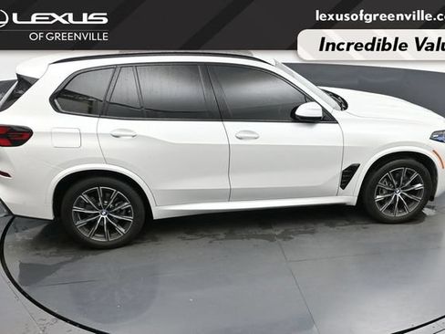 Used 2025 BMW X5 xDrive40i w/ M Sport Package AWD/4WD image 20