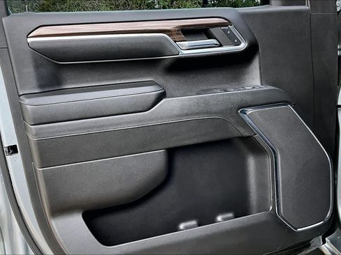 Used 2023 Chevrolet Silverado 1500 RST image 21