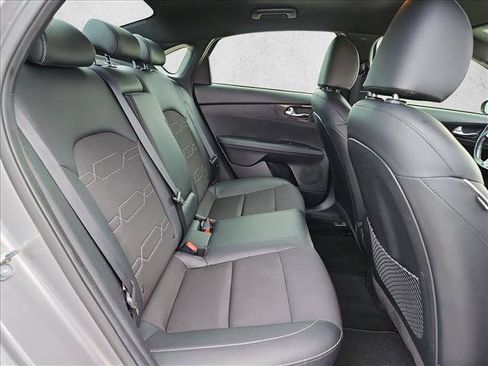 Used 2024 Kia Forte GT-Line FWD image 18