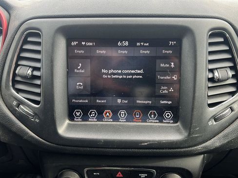 Used 2020 Jeep Compass Trailhawk image 19