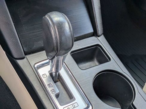 Used 2017 Subaru Legacy 2.5i Premium w/ Moonroof Package image 29