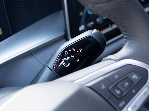 New 2026 Volkswagen Tiguan SE R-Line image 12