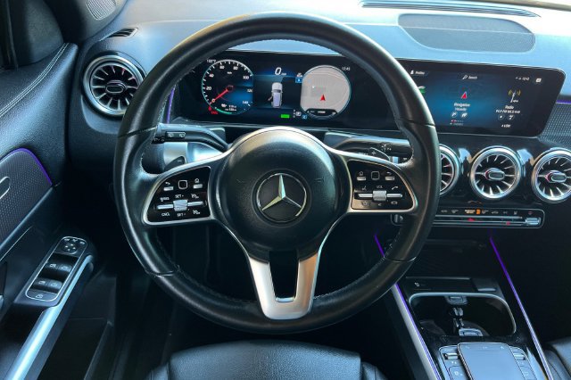 Used 2023 Mercedes-Benz EQB 250+ w/ Exclusive Package image 16