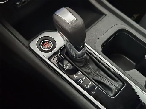 Used 2021 Nissan Sentra SV image 32