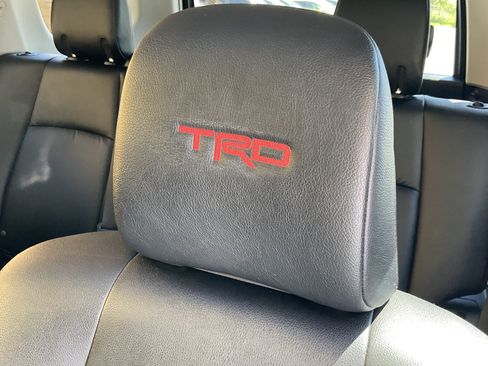 Used 2021 Toyota 4Runner TRD Off-Road Premium image 32