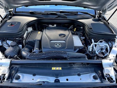 Used 2019 Mercedes-Benz GLC 300 4MATIC image 30
