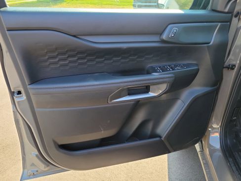 New 2025 Ford Ranger XLT w/ Black Appearance Package image 18