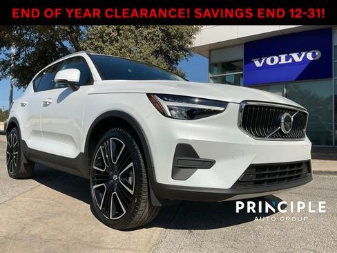 Certified 2023 Volvo XC40 B4 Core w/ Protection Package Premier image 1