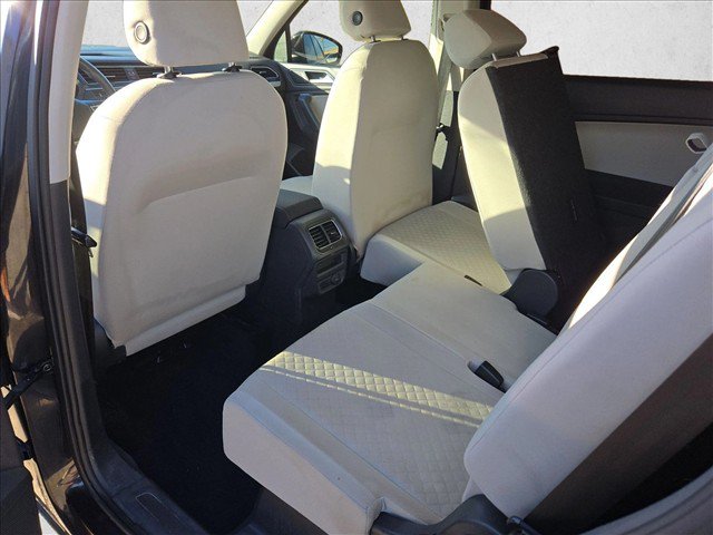 Used 2018 Volkswagen Tiguan S FWD image 15