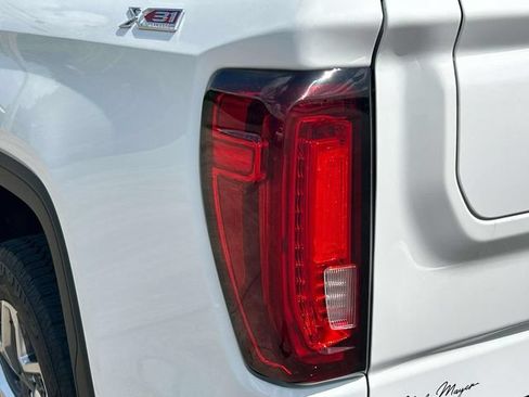 Certified 2024 GMC Sierra 1500 SLT w/ SLT Premium Plus Package AWD/4WD image 11