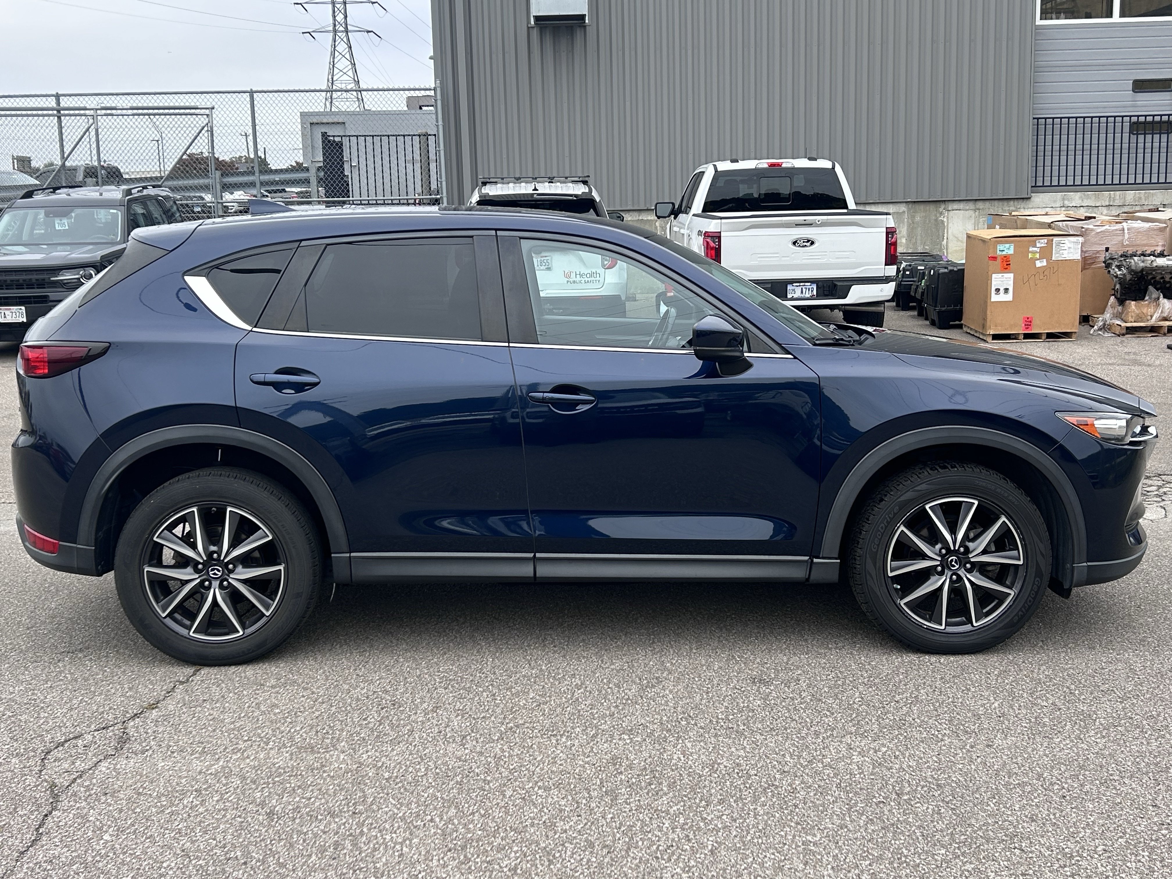 Used 2018 MAZDA CX-5 Touring w/ Preferred Equipment Package AWD/4WD image 7