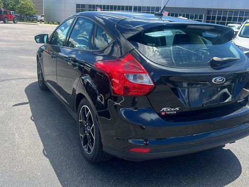 Used 2014 Ford Focus SE w/ Equipment Group 201A FWD image 7