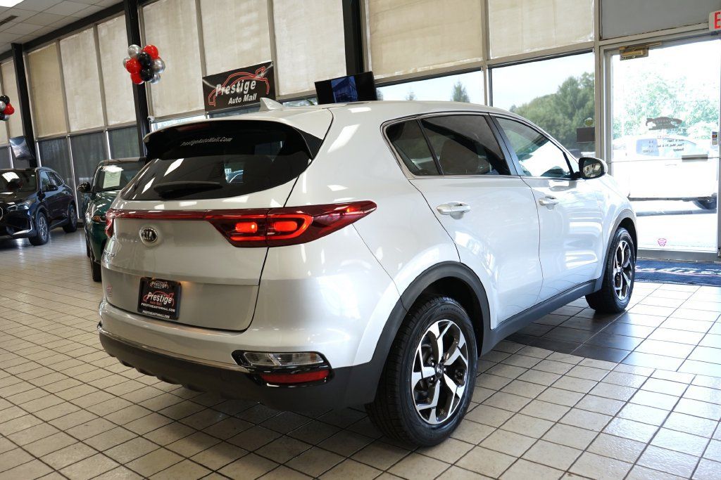 Used 2020 Kia Sportage LX FWD image 15