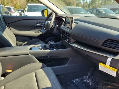 New 2026 Nissan Rogue SV w/ Cold Weather Package FWD image 32