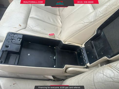 Used 1999 Lincoln Town Car Cartier RWD image 19