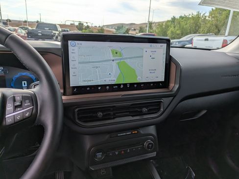 Used 2025 Ford Bronco Sport Outer Banks w/ Outer Banks Tech Package+ image 28