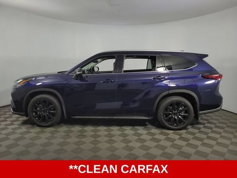 Used 2024 Toyota Highlander Limited FWD image 5