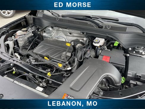 Certified 2025 Chevrolet Trax LT w/ LT Convenience Package FWD image 27