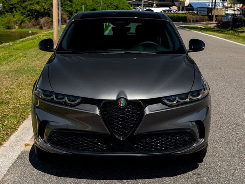 New 2025 Alfa Romeo Tonale image 13