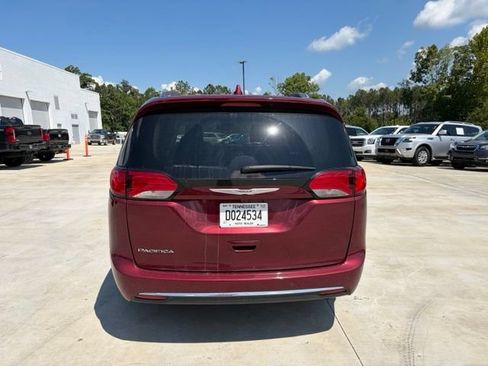 Used 2020 Chrysler Pacifica Touring-L Plus w/ Advanced Safetytec Group FWD image 56