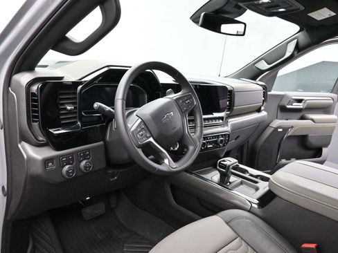 Used 2024 Chevrolet Silverado 1500 ZR2 w/ ZR2 Bison Edition image 17