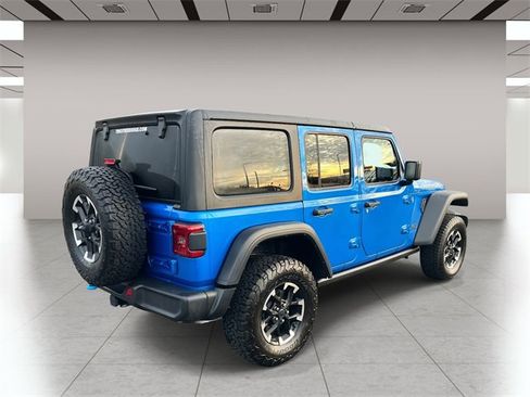 Used 2024 Jeep Wrangler Unlimited Rubicon 4xe image 3