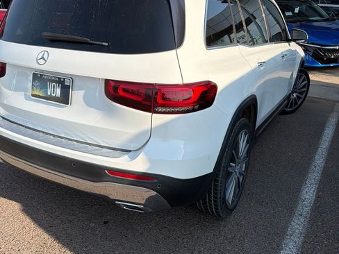 Used 2021 Mercedes-Benz GLB 250 image 8