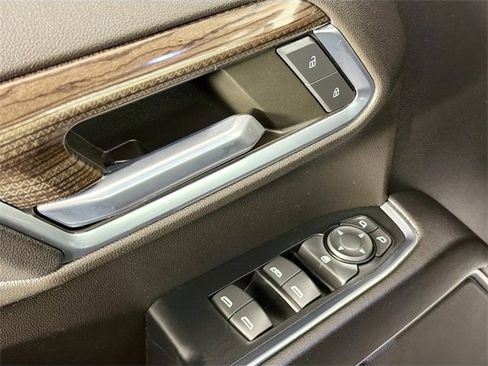 Used 2023 Chevrolet Silverado 1500 LT w/ Convenience Package II image 17