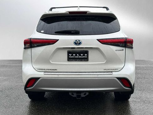 Used 2021 Toyota Highlander Platinum image 4