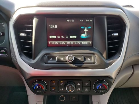 Used 2017 GMC Acadia SLE w/ Driver Alert Package I FWD image 26
