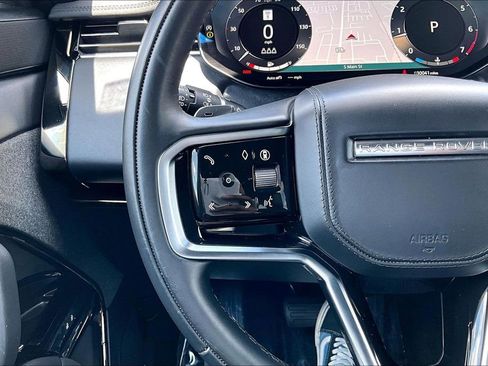 Used 2025 Land Rover Range Rover Sport SE AWD/4WD image 11