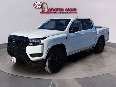 New 2026 Nissan Frontier SV w/ SV Convenience Package RWD image 1