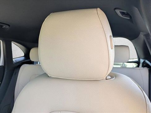 Used 2024 Mercedes-Benz GLA 250 image 14